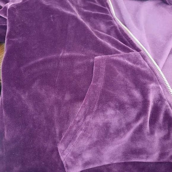 STRETCHY Athletic jacket soft velour zip-up  with pockets--waist length! - Picture 8 of 10